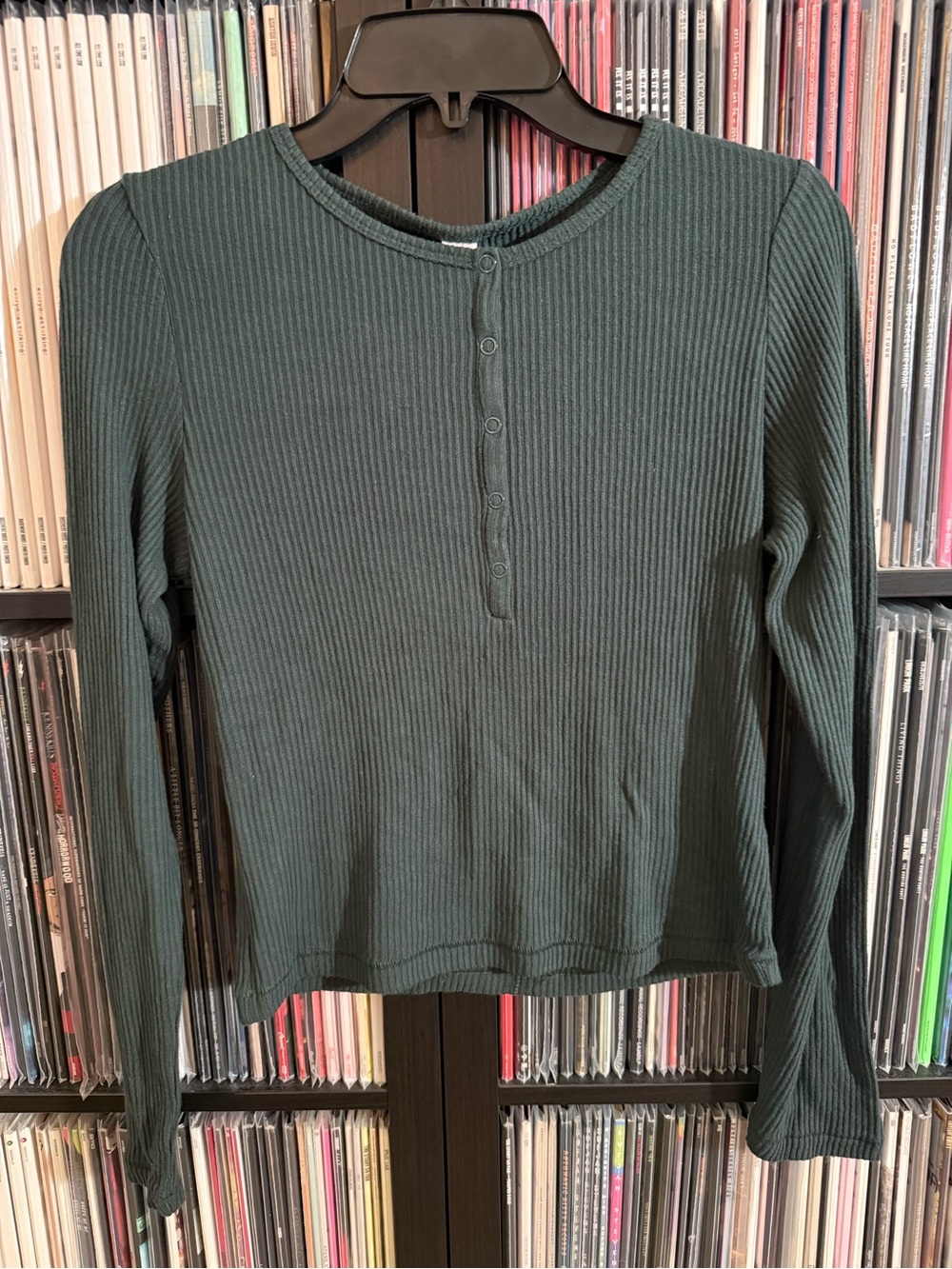 Long Sleeve Ribbed Henley Top - Green